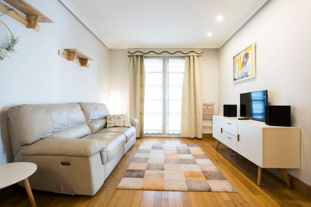 Berlín - Basquenjoy Hondarribia Exterior foto