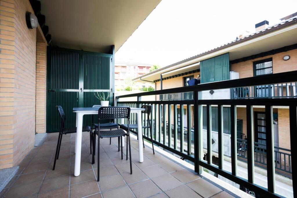 Berlín - Basquenjoy Hondarribia Exterior foto
