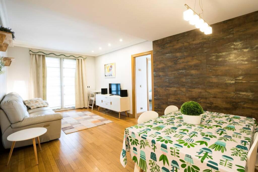Berlín - Basquenjoy Hondarribia Exterior foto